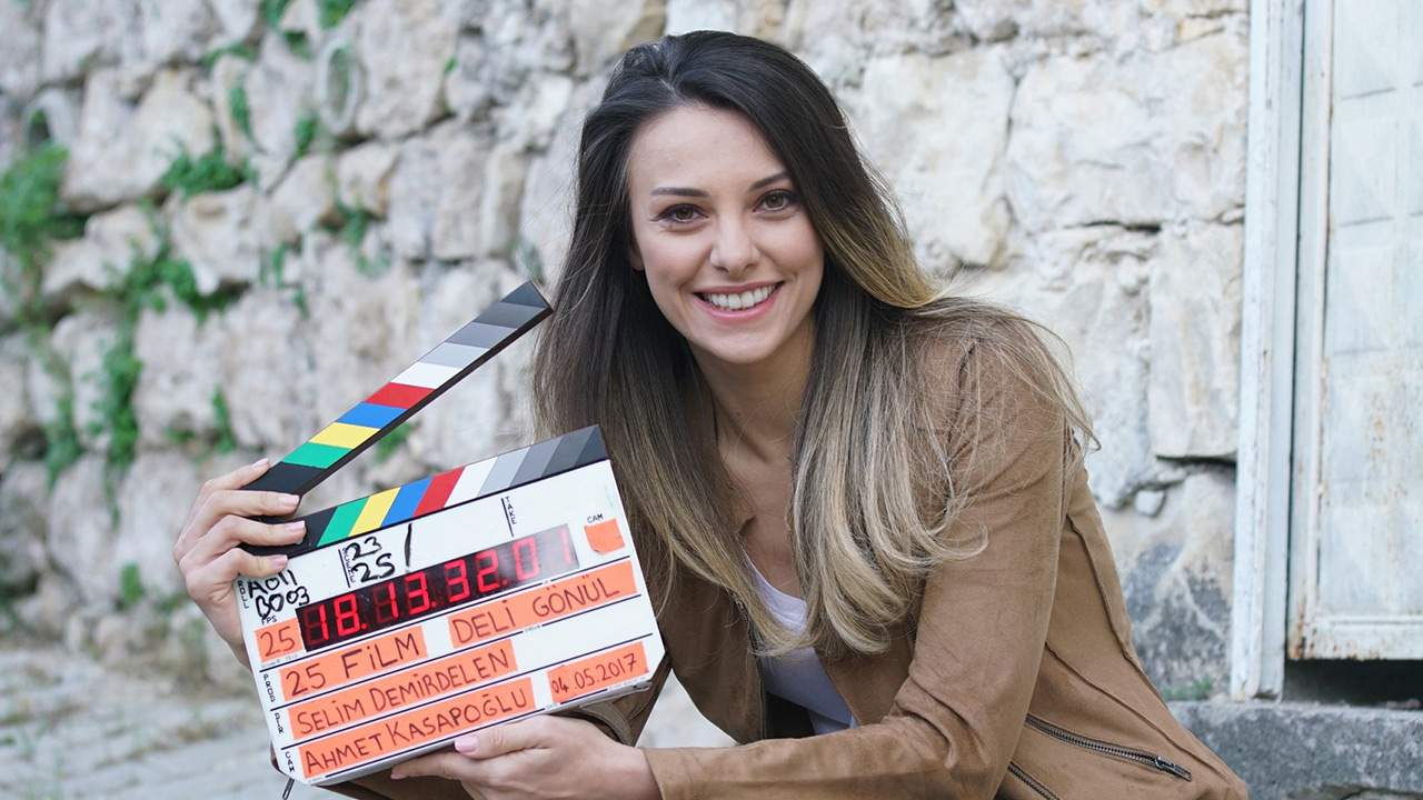 Tuvana Türkay hangi dizide oynuyor 38